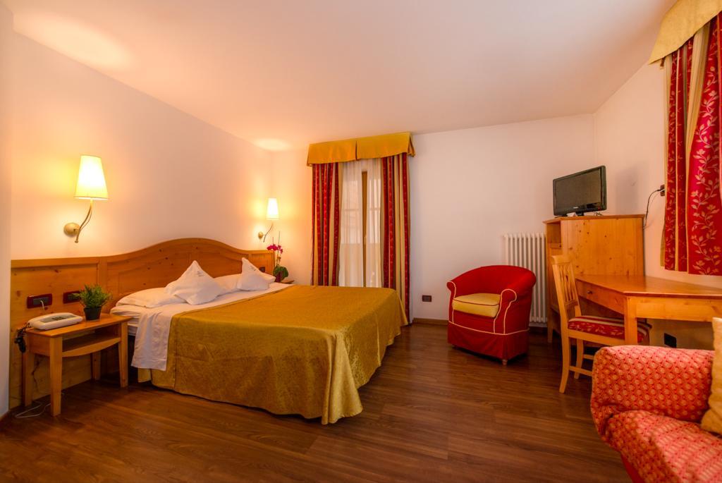 Hotel Alpino Al Cavalletto Canazei Luaran gambar
